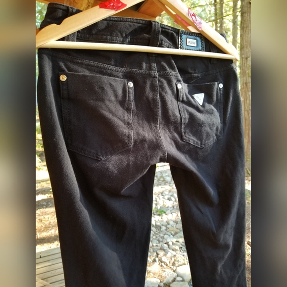 Black Jean's Guess Brand Vietnam Womans Size 28 Medium - Picture 11 of 13